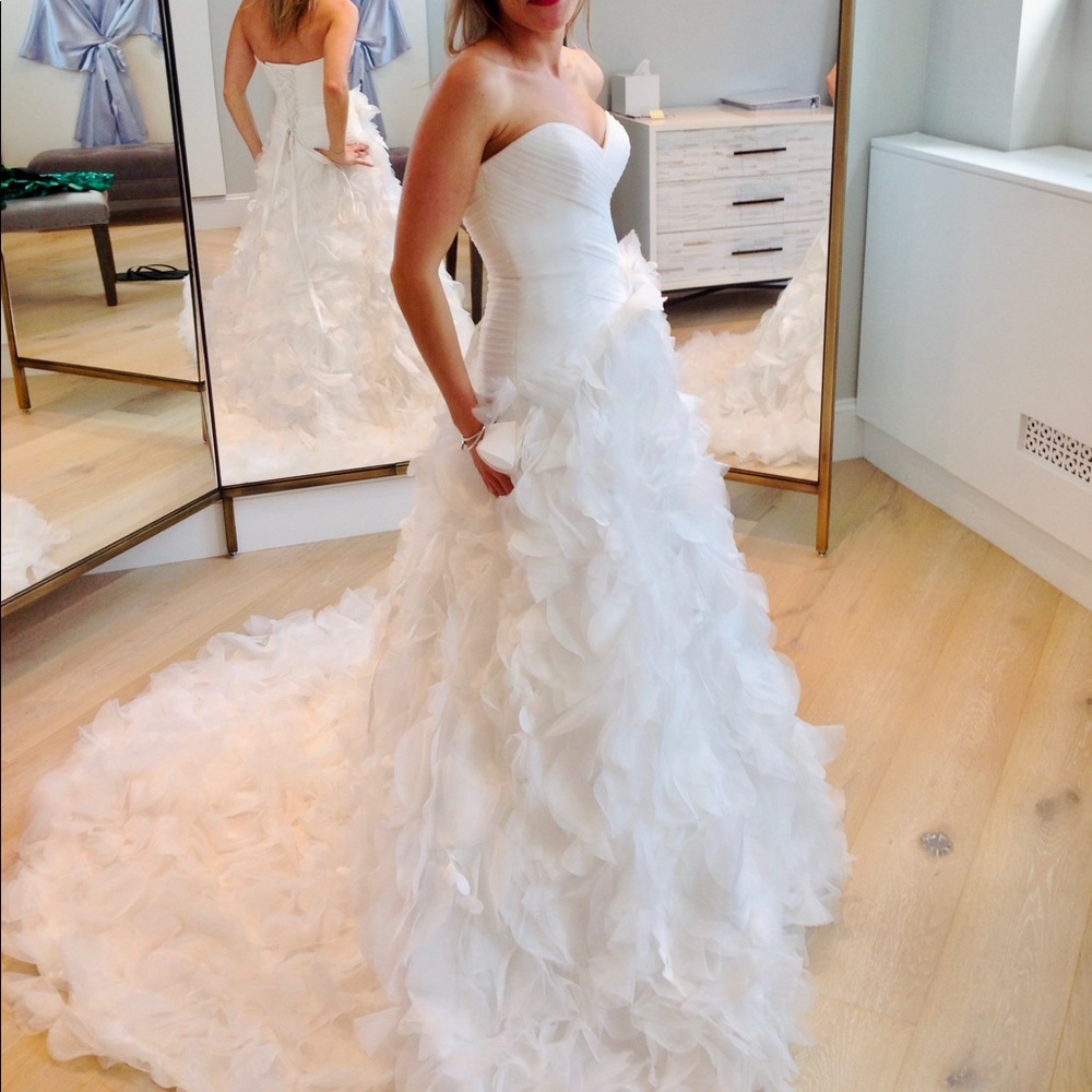 Kleinfeld Bridal Canada - Rosa Clará